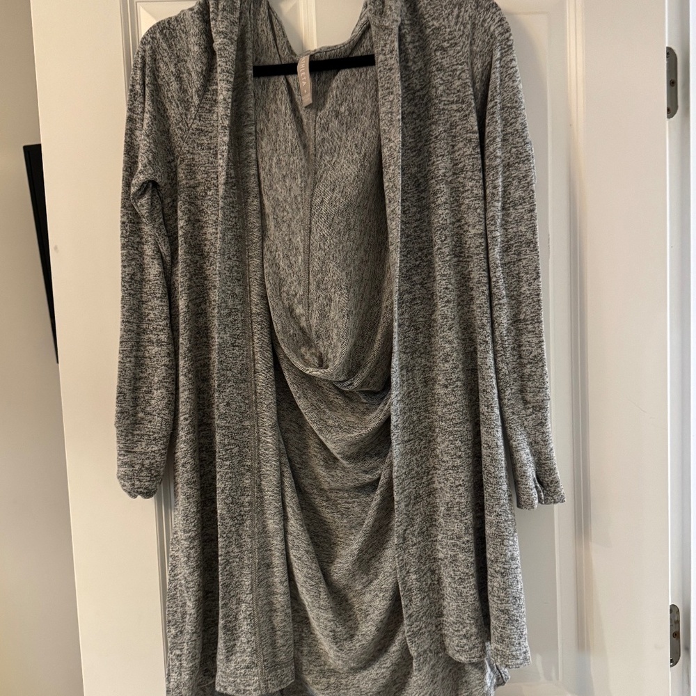 Athleta gray harmony open sweater